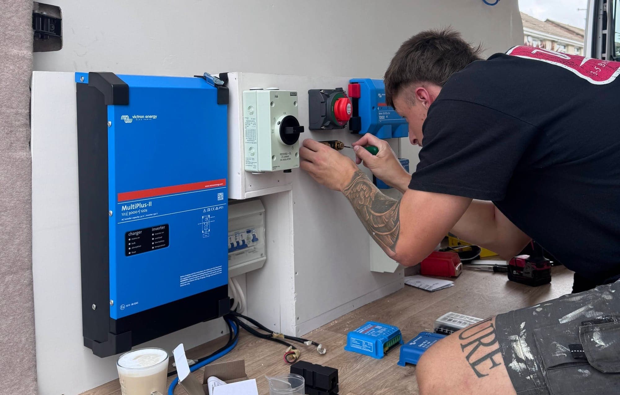 Man fits his DIY electric system in his campervan